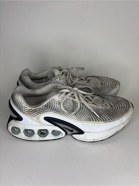 Nike Air Max DN White Black DV3337-103 Sneakers Men’s Size 13 Running Shoes
